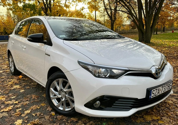 Toyota Auris cena 51900 przebieg: 222255, rok produkcji 2016 z Poręba małe 191